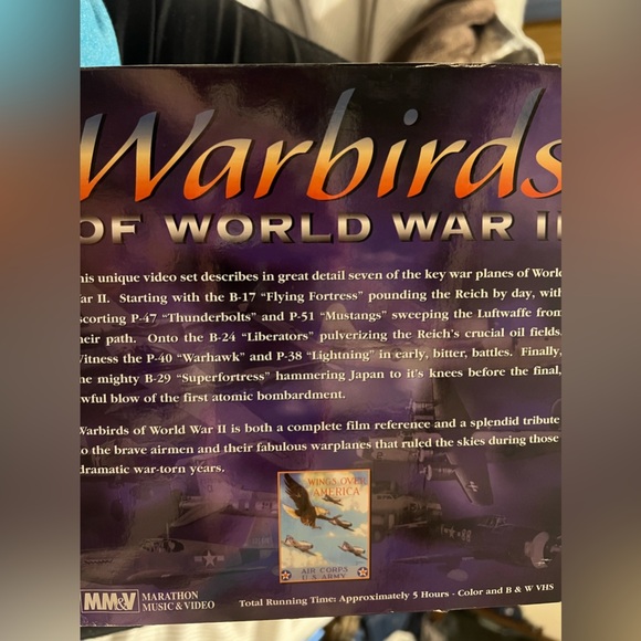 Set of 7 Warbirds of WWII - Picture 2 of 2